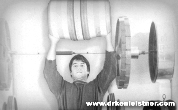 Zuver&##x27;s Hall of Fame Gym Big Barrel Lift &##x28;2012&##x29;